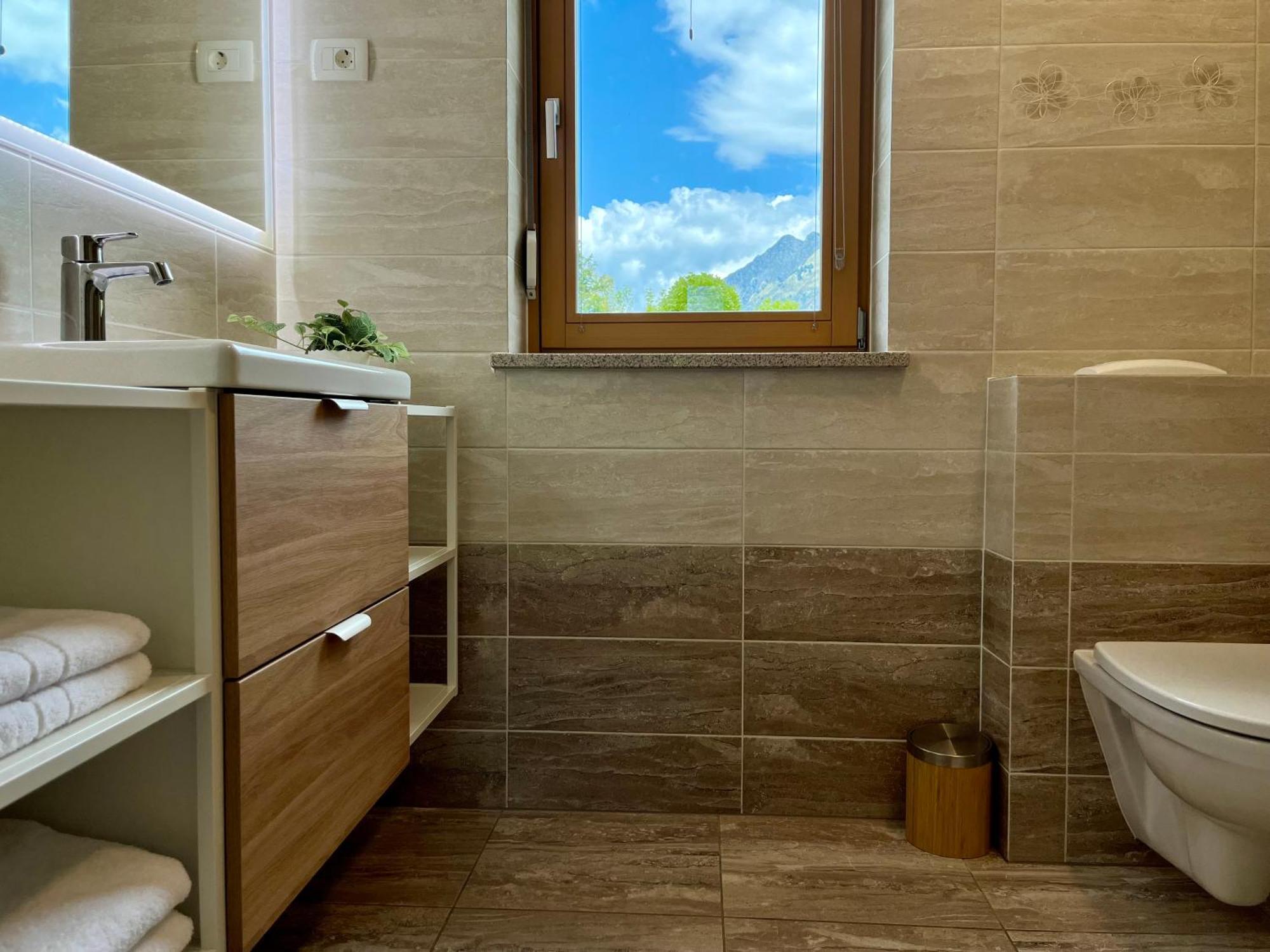 Cozy & Chic - Apartment With A Private Patio كوباريد المظهر الخارجي الصورة